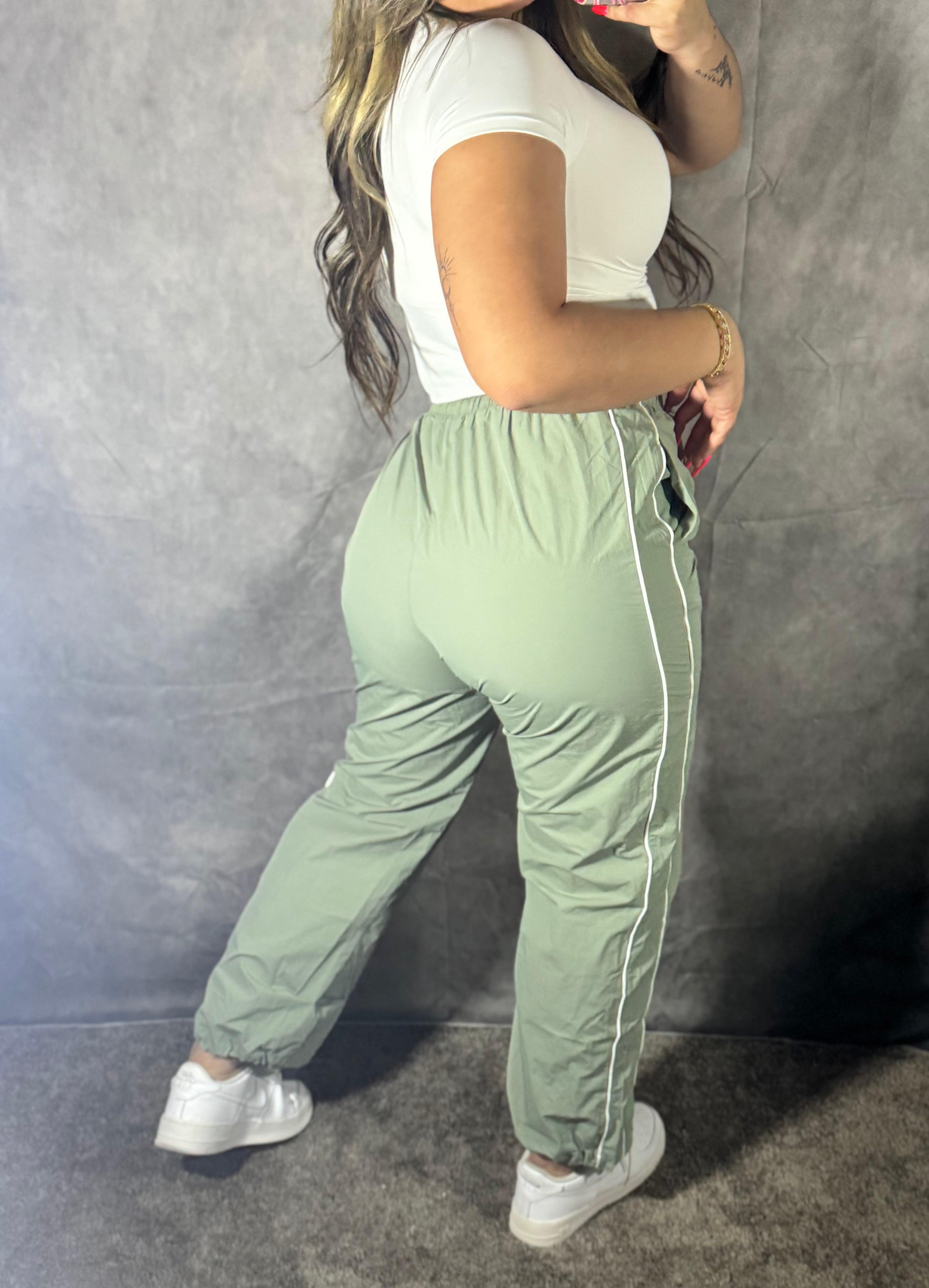 Green cargo set 🥑